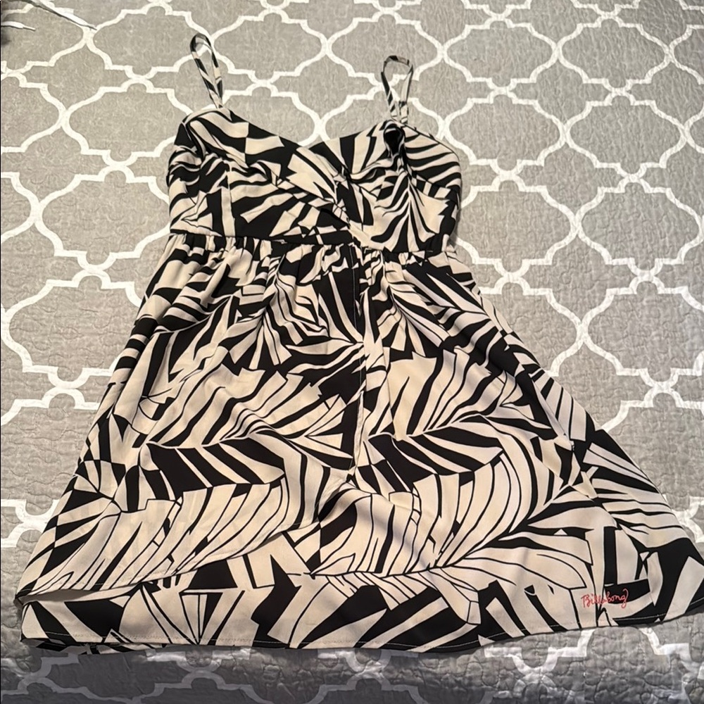 Black and khaki Patterned Dress by Billabong